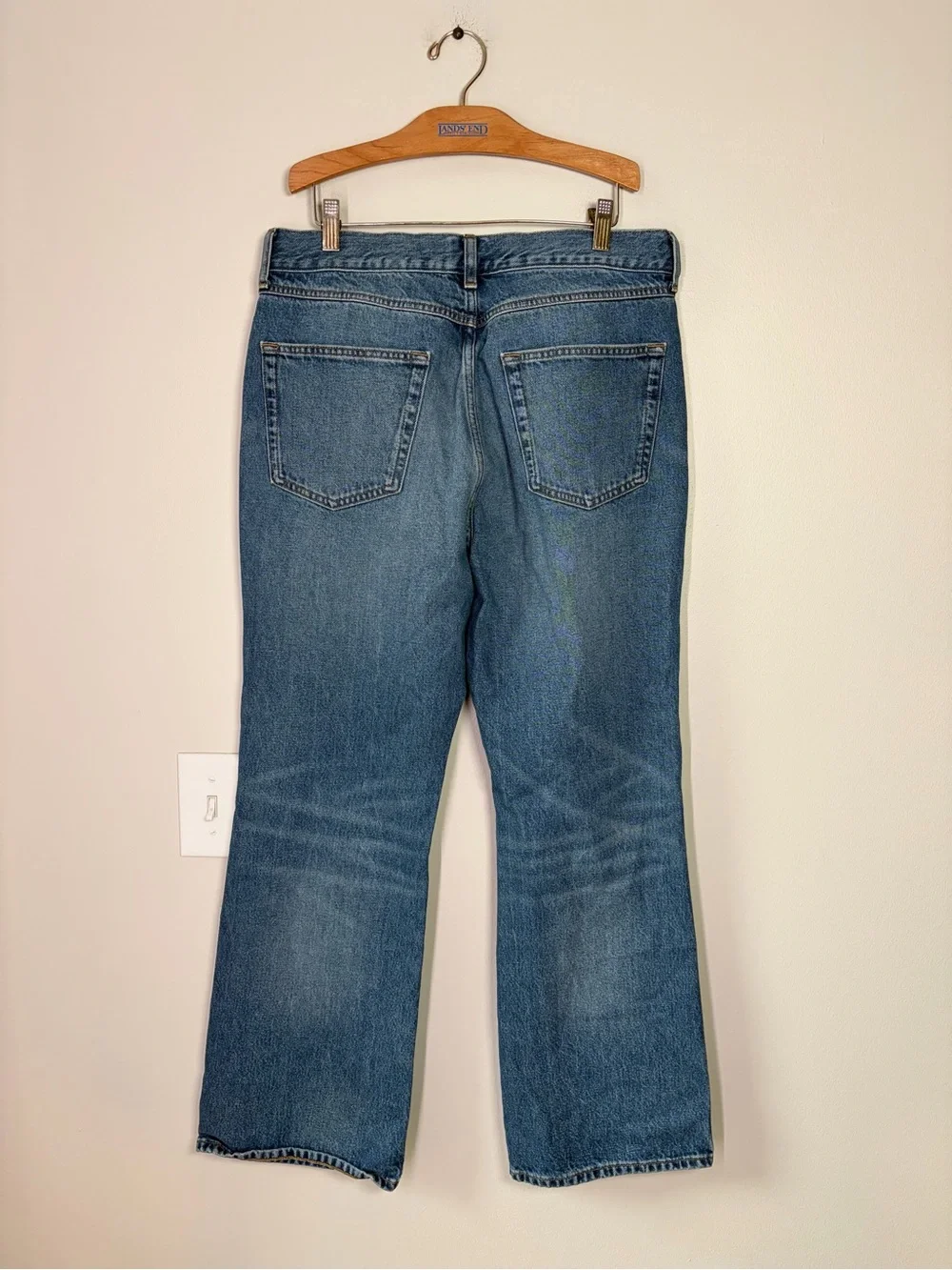 J. Crew Men’s Bootcut Jeans in Vintage Medium Wash W32 L30